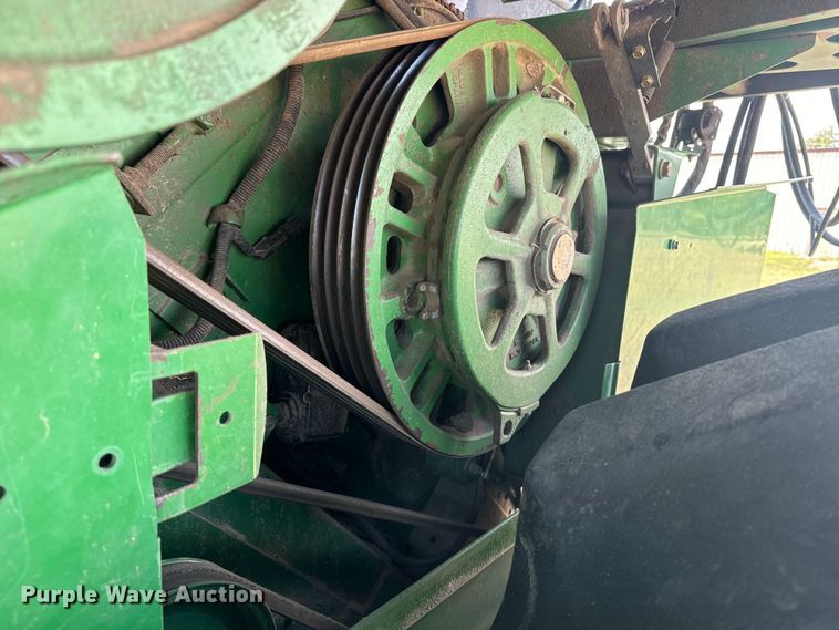 image for item DQ6929 2003 John Deere 9650 combine