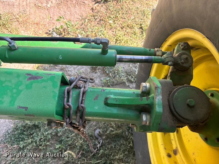 image for item DQ6929 2003 John Deere 9650 combine