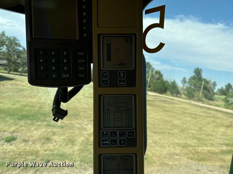 image for item DQ6929 2003 John Deere 9650 combine