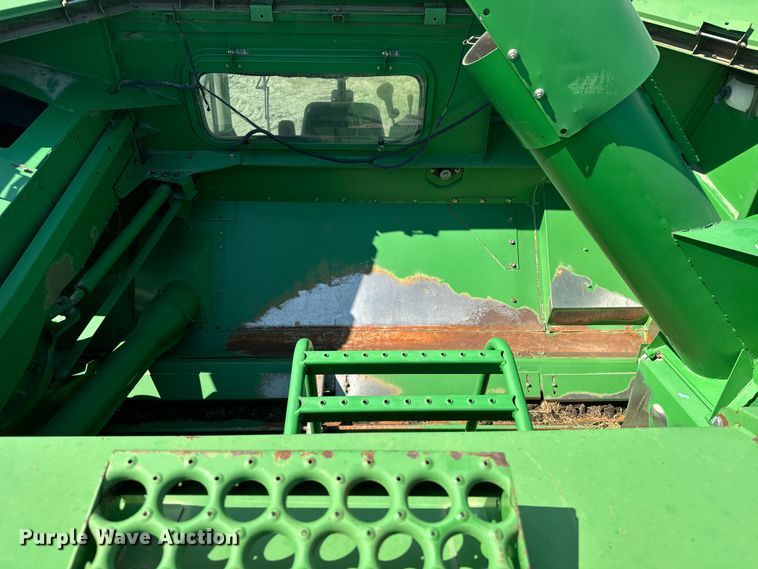 image for item DQ6929 2003 John Deere 9650 combine