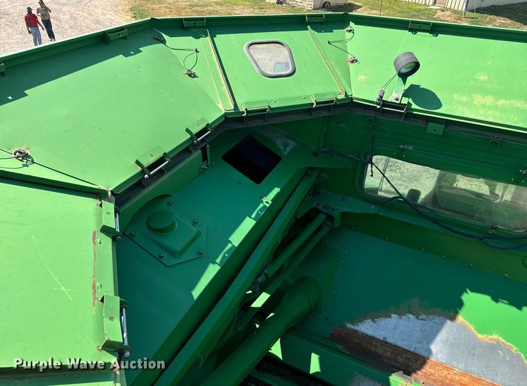 image for item DQ6929 2003 John Deere 9650 combine