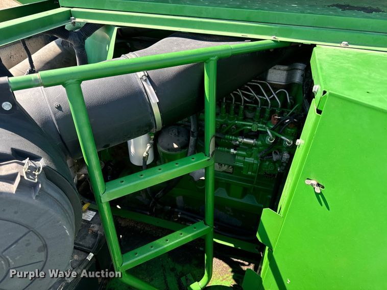 image for item DQ6929 2003 John Deere 9650 combine