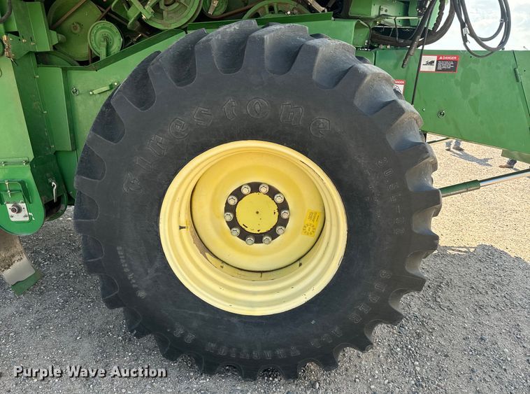 image for item DQ6929 2003 John Deere 9650 combine