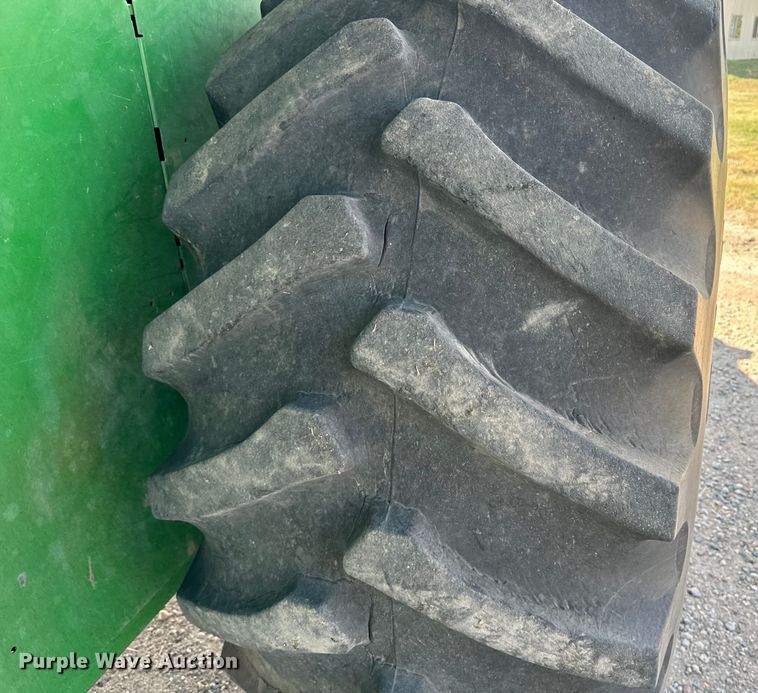 image for item DQ6929 2003 John Deere 9650 combine