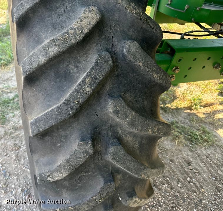 image for item DQ6929 2003 John Deere 9650 combine