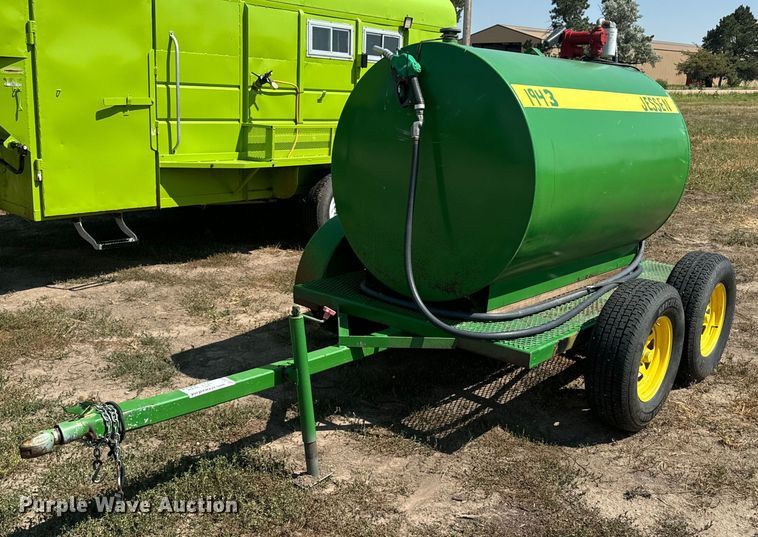 image for item DQ6930 Fuel trailer