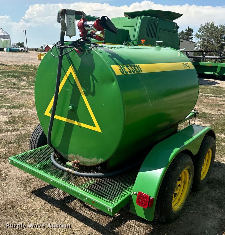 image for item DQ6930 Fuel trailer