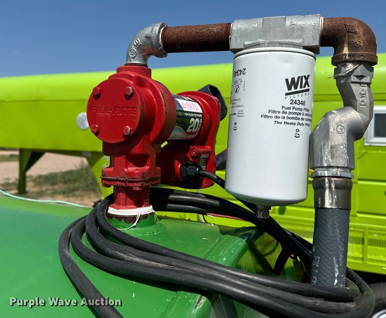 image for item DQ6930 Fuel trailer