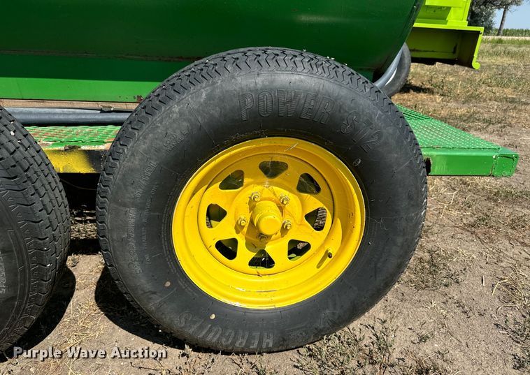 image for item DQ6930 Fuel trailer