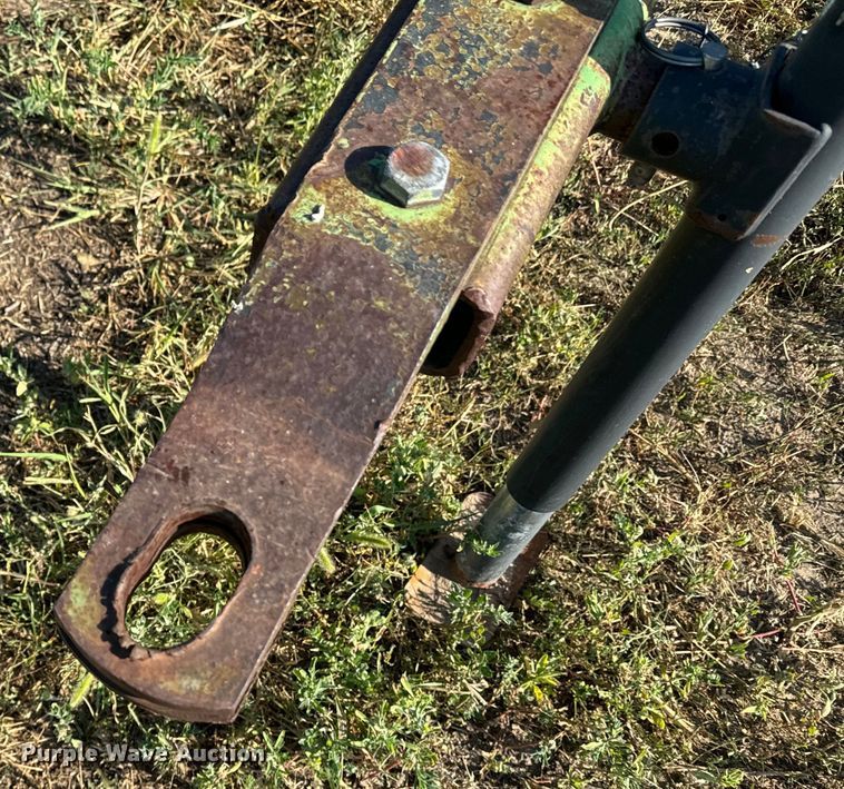 image for item DQ6932 John Deere 235 tandem off-set disk