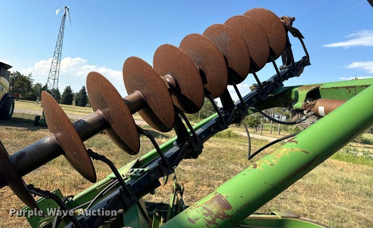 image for item DQ6932 John Deere 235 tandem off-set disk
