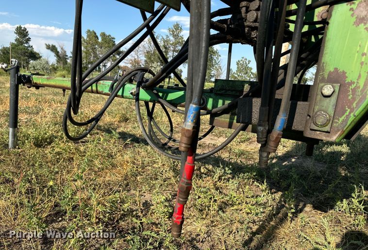 image for item DQ6932 John Deere 235 tandem off-set disk