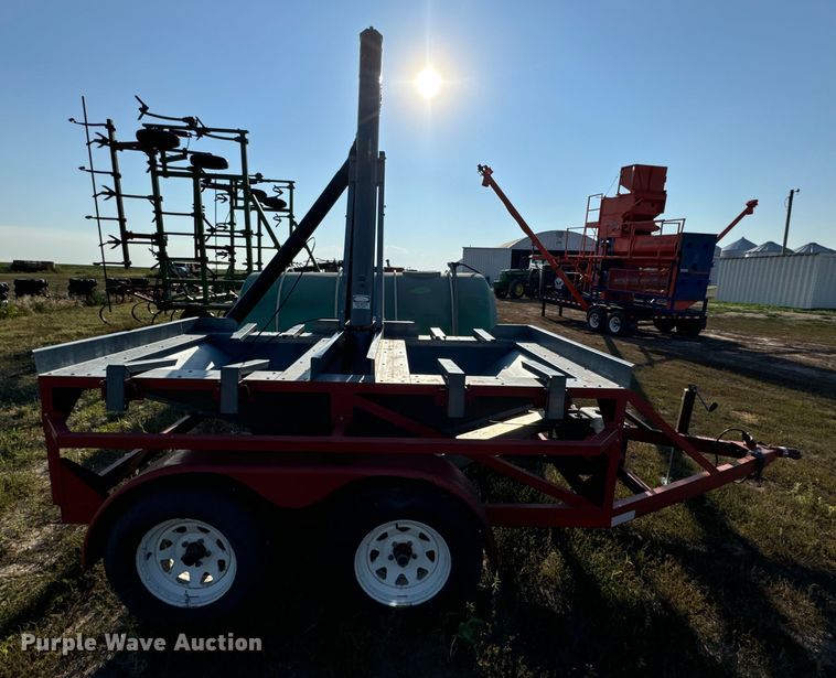 image for item DQ6934 Seed tender