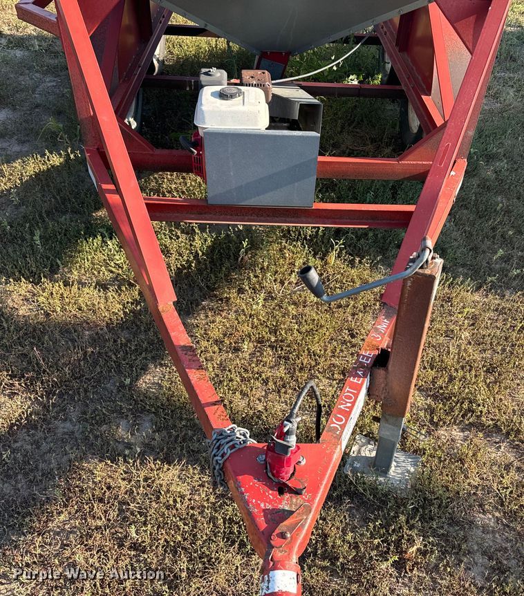 image for item DQ6934 Seed tender