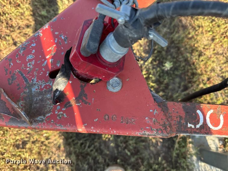 image for item DQ6934 Seed tender