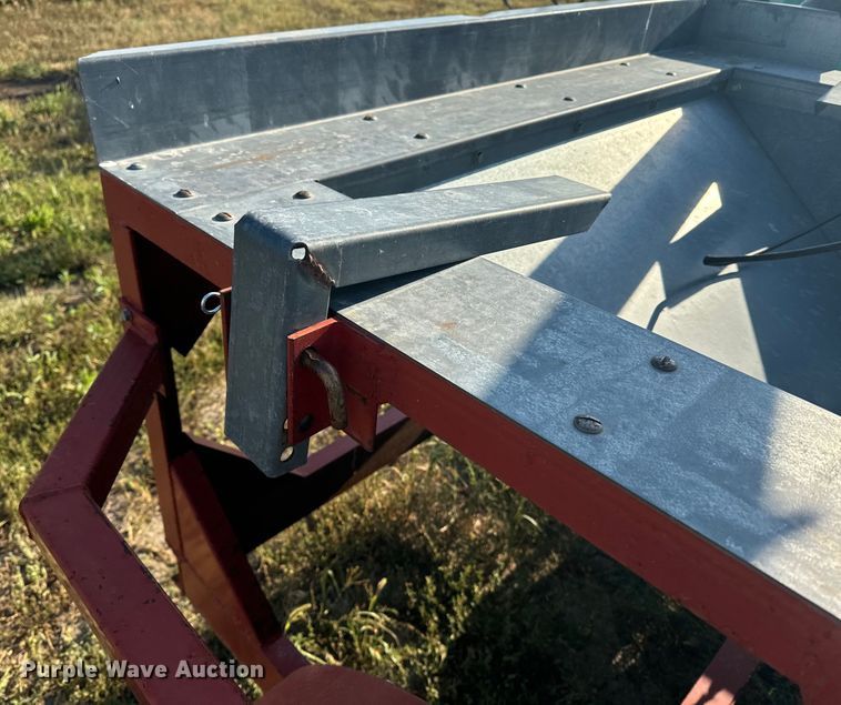 image for item DQ6934 Seed tender