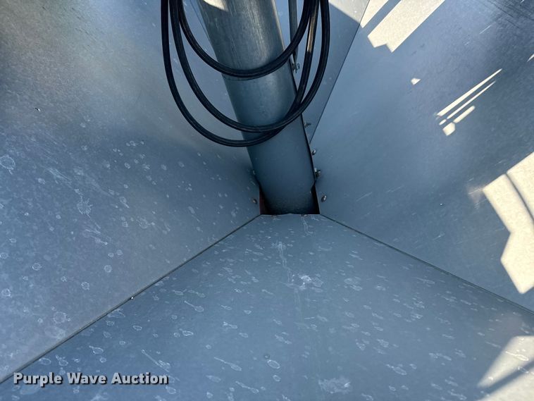 image for item DQ6934 Seed tender