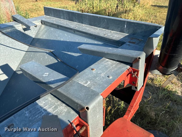 image for item DQ6934 Seed tender