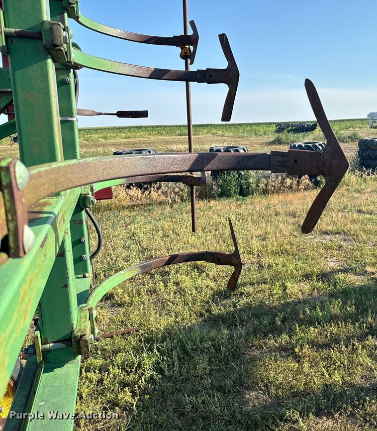 image for item DQ6935 John Deere 1600 field cultivator