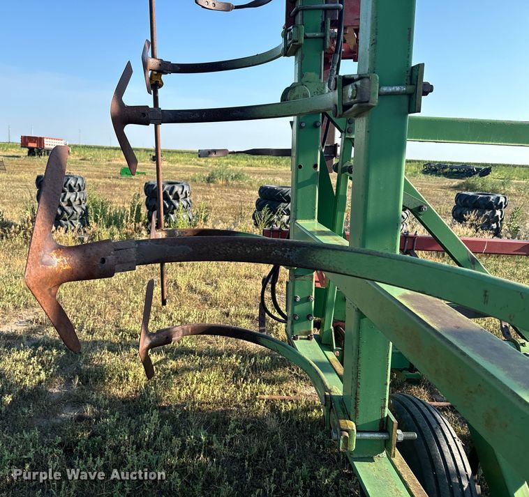 image for item DQ6935 John Deere 1600 field cultivator