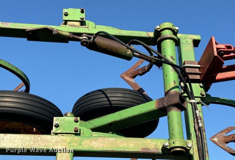 image for item DQ6935 John Deere 1600 field cultivator