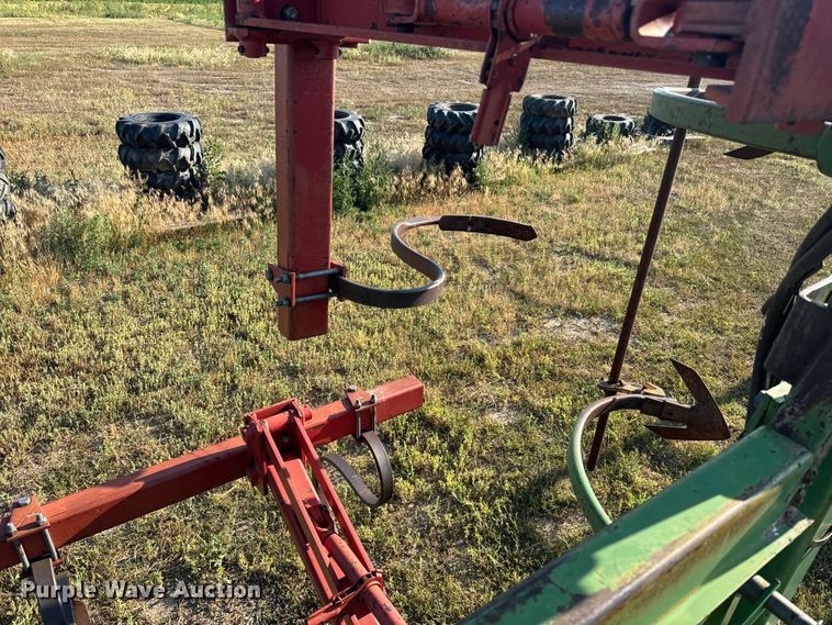 image for item DQ6935 John Deere 1600 field cultivator