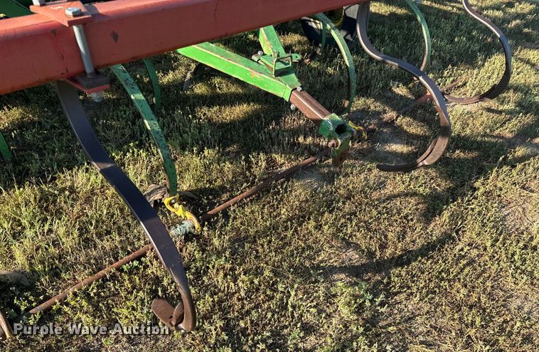 image for item DQ6935 John Deere 1600 field cultivator