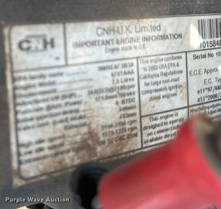 image for item DQ6940 2004 New Holland CR940A combine