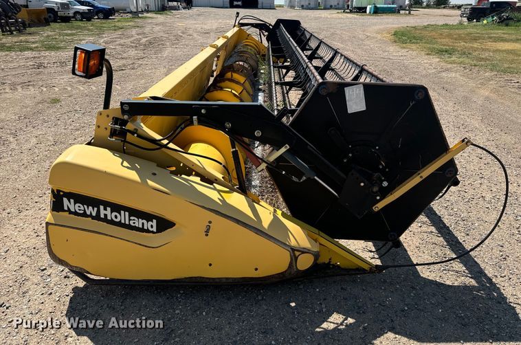 image for item DQ6941 2004 New Holland 72C rigid head