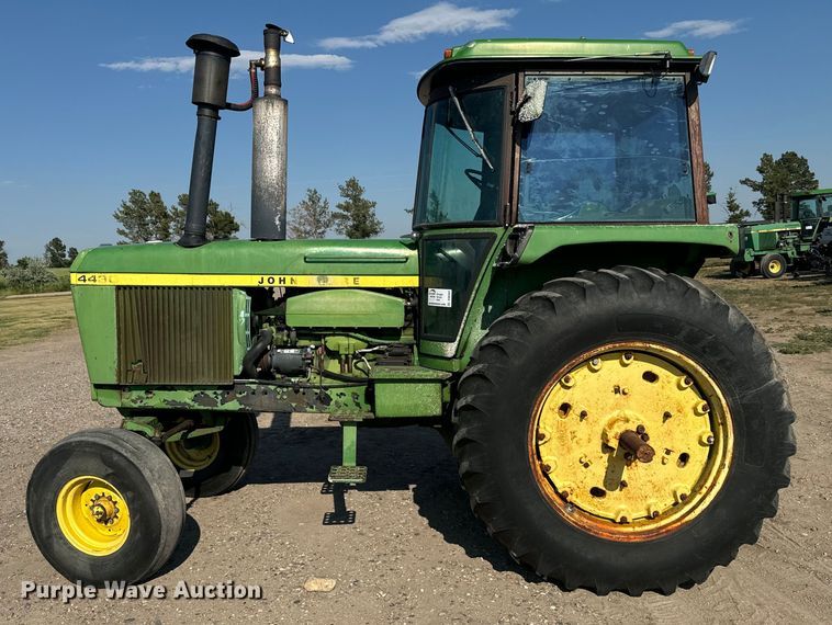 image for item DQ6942 1976 John Deere 4430 tractor