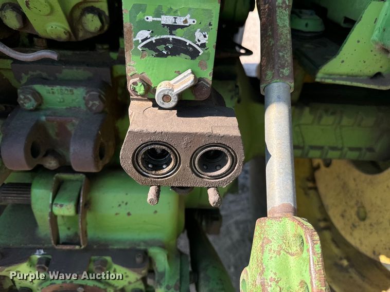 image for item DQ6942 1976 John Deere 4430 tractor