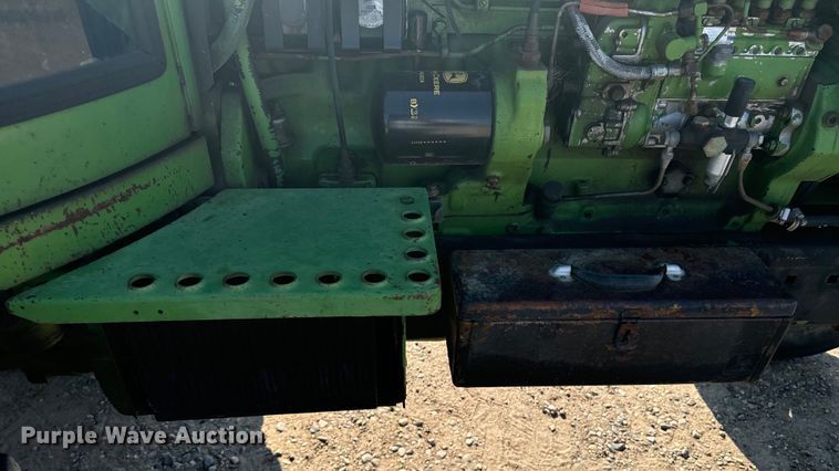 image for item DQ6942 1976 John Deere 4430 tractor