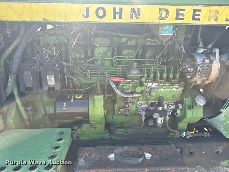 image for item DQ6942 1976 John Deere 4430 tractor