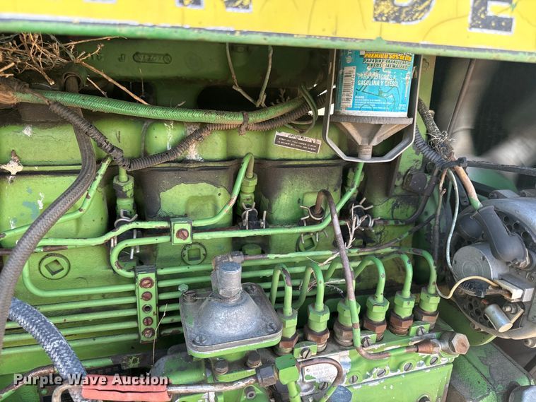 image for item DQ6942 1976 John Deere 4430 tractor