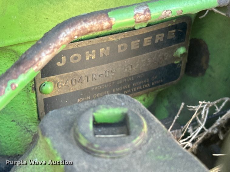 image for item DQ6942 1976 John Deere 4430 tractor