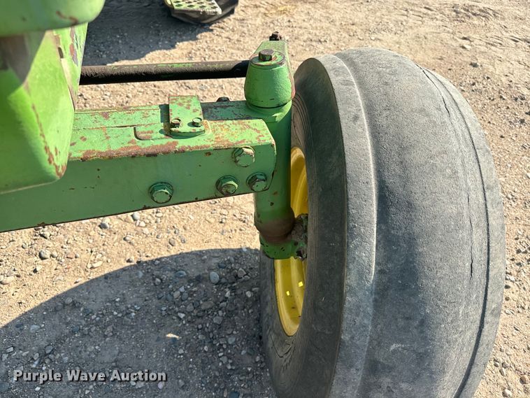 image for item DQ6942 1976 John Deere 4430 tractor