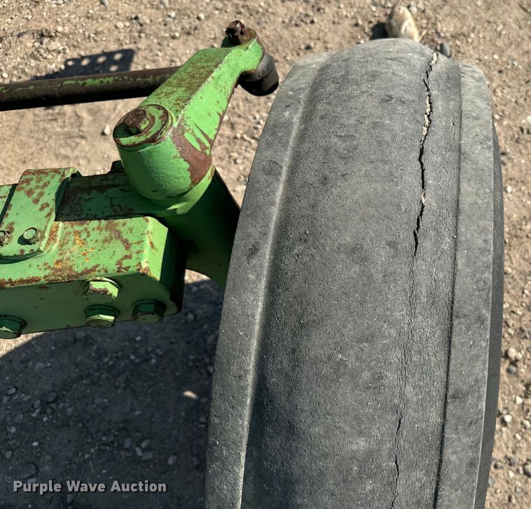 image for item DQ6942 1976 John Deere 4430 tractor