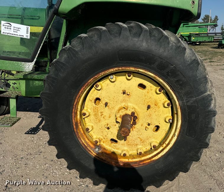 image for item DQ6942 1976 John Deere 4430 tractor