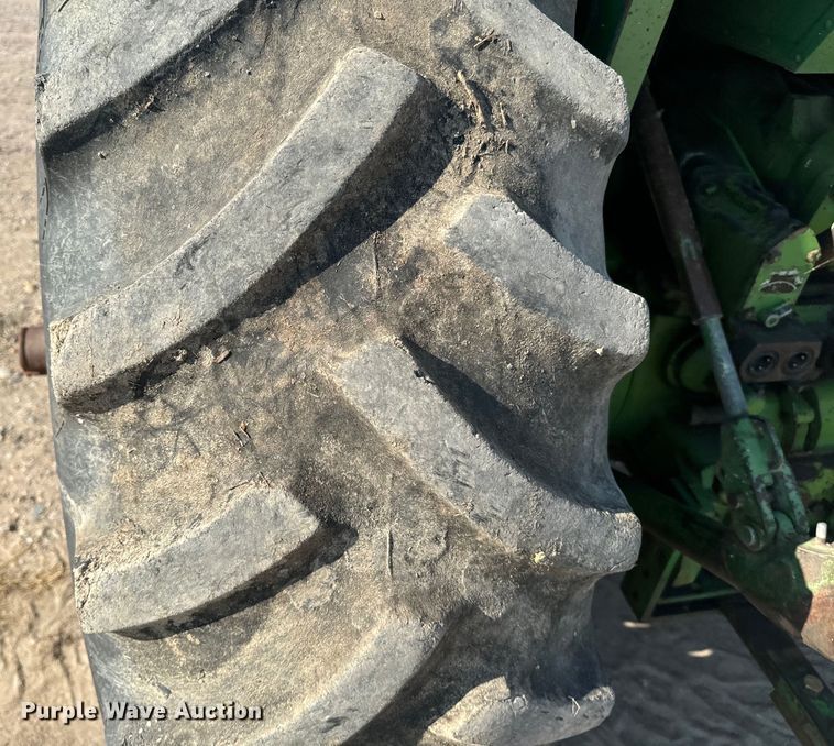 image for item DQ6942 1976 John Deere 4430 tractor