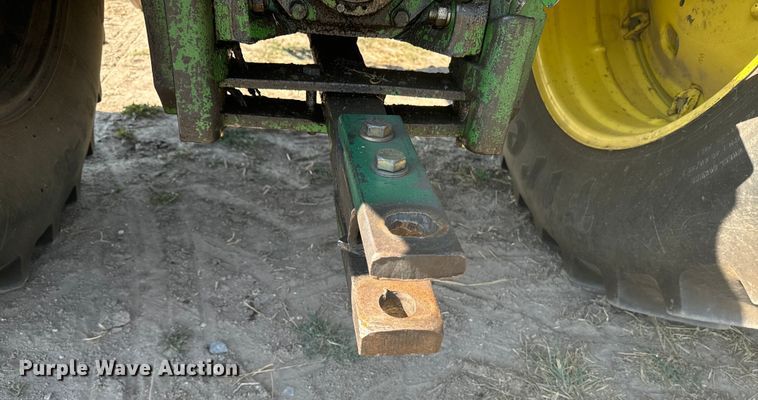 image for item DQ6944 1979 John Deere 4440 tractor