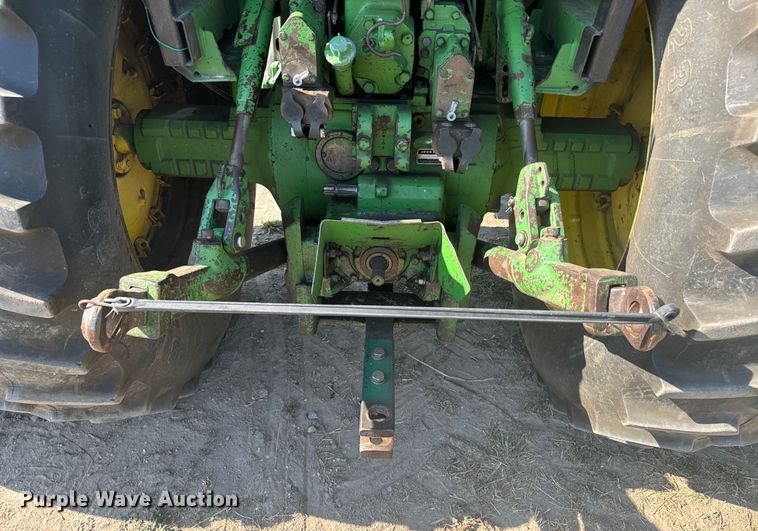 image for item DQ6944 1979 John Deere 4440 tractor