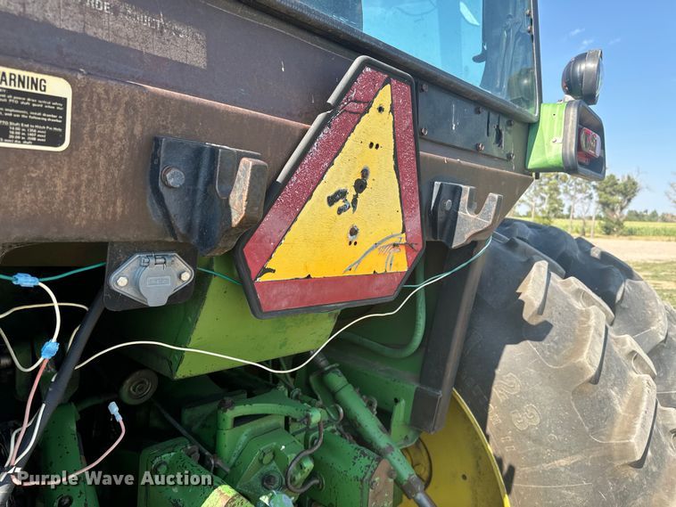 image for item DQ6944 1979 John Deere 4440 tractor