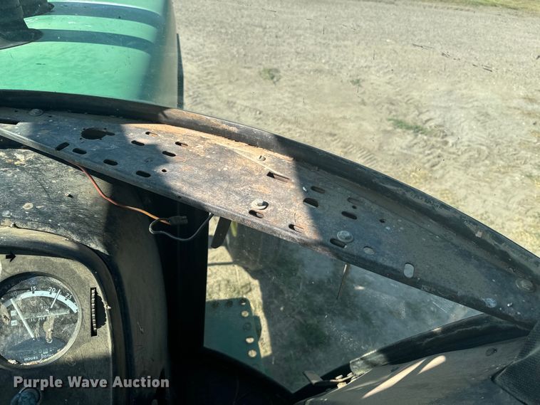 image for item DQ6944 1979 John Deere 4440 tractor