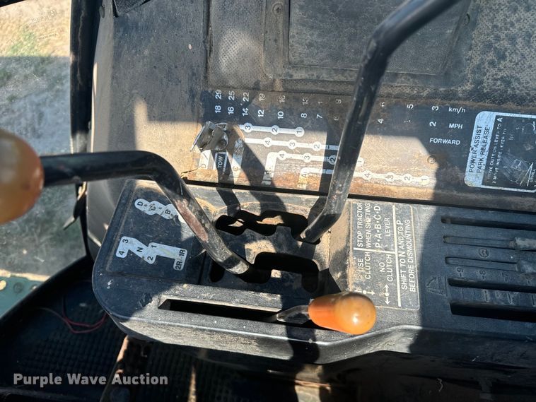 image for item DQ6944 1979 John Deere 4440 tractor