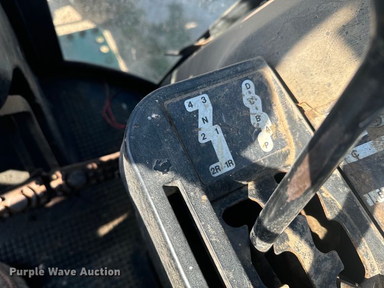 image for item DQ6944 1979 John Deere 4440 tractor