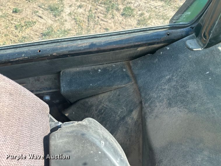 image for item DQ6944 1979 John Deere 4440 tractor