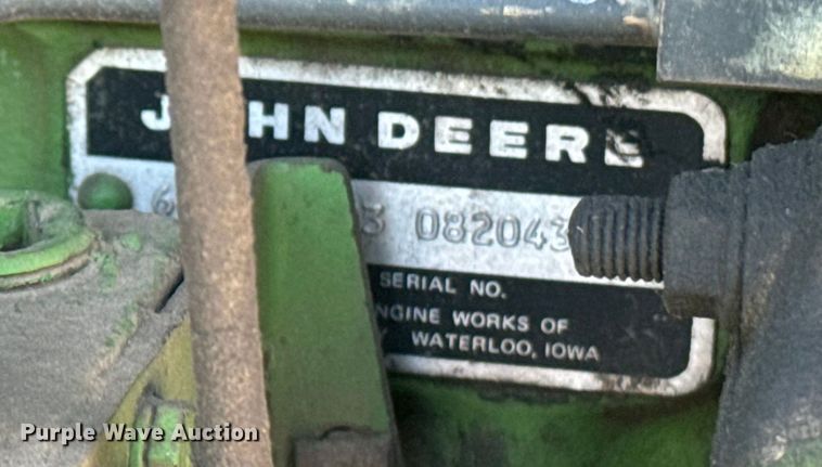 image for item DQ6944 1979 John Deere 4440 tractor