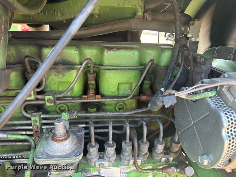 image for item DQ6944 1979 John Deere 4440 tractor