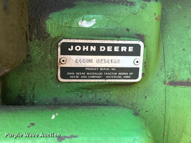 image for item DQ6944 1979 John Deere 4440 tractor