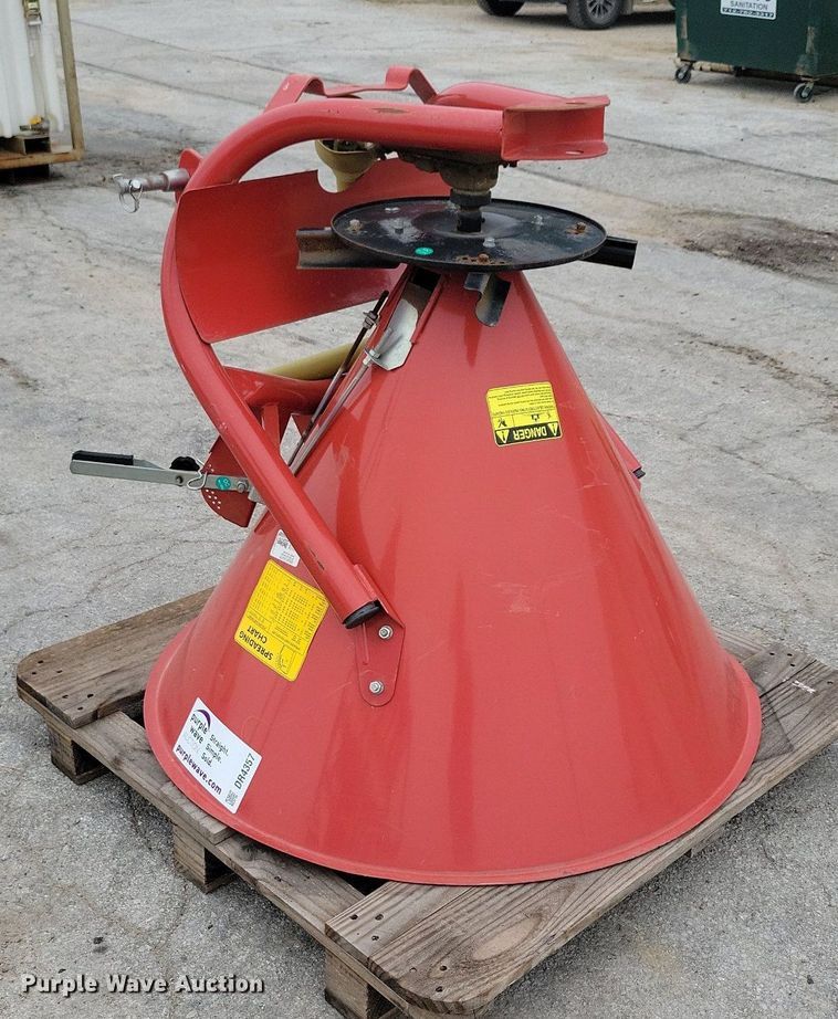 image for item DR4357 2019 Behlen Country spreader